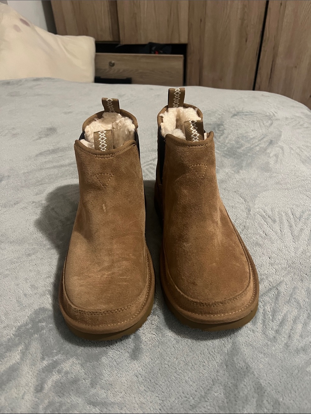UGG Men's Chukka Boots in Chestnut Suede with Shearling